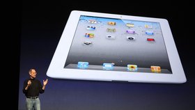 Jobs byl na veřejnosti naposledy, když představoval nový iPad 2