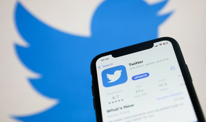 Apple hrozí hrozí vyřazením sociální sítě Twitter z App Store