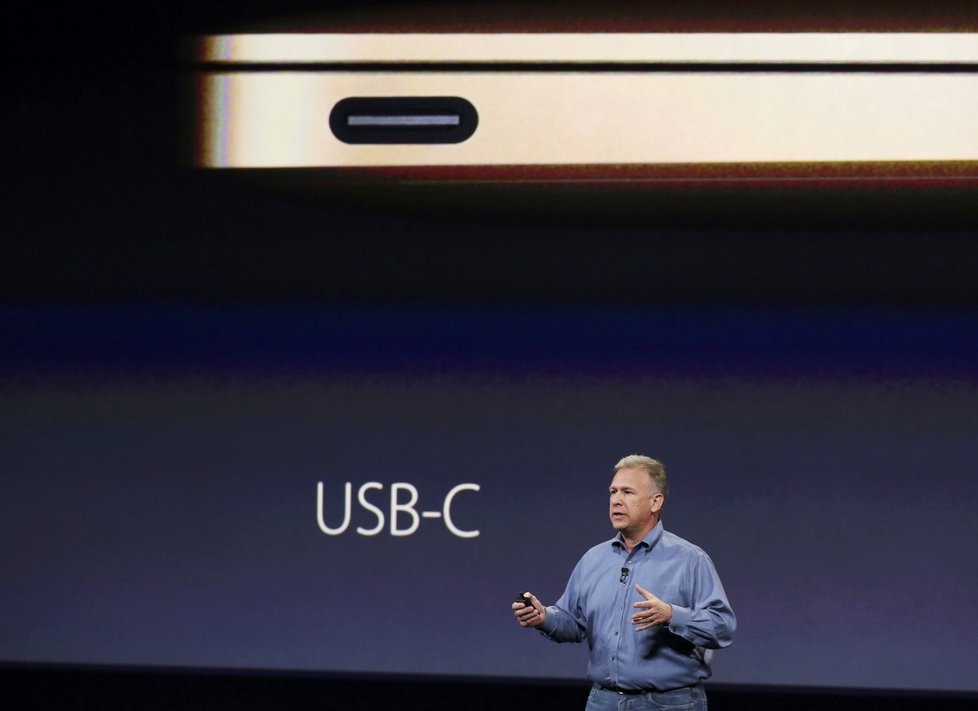Jediný konektor, který nový MacBook má, je USB-C.
