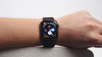 Apple Watch zvládnou detekovat srdeční arytmii, ukázala studie