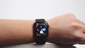 Apple zprovoznil EKG na Watch Series 4. Bohužel jen v USA  