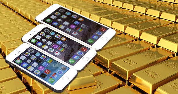 Apple získal ze starých a rozbitých iPhonů tunu zlata. Téměř za miliardu korun