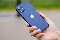 Apple si nejspíš připíše rekordní rok. iPhony 12 se prodávají rychleji než loni „jedenáctky“