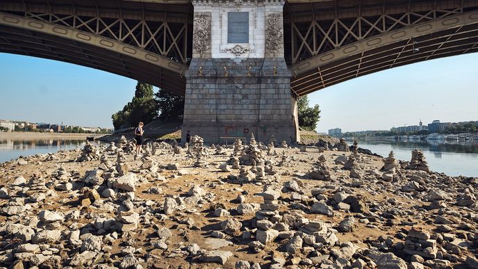 Dunaj v Budapešti Dunaj v Budapešti