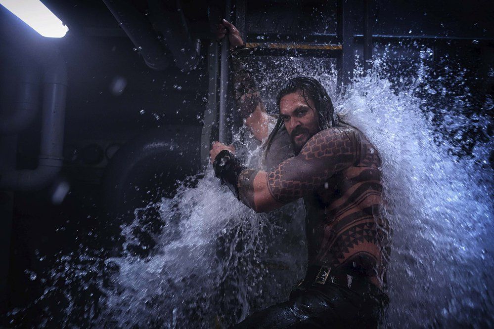 Aquaman se plaví do kin
