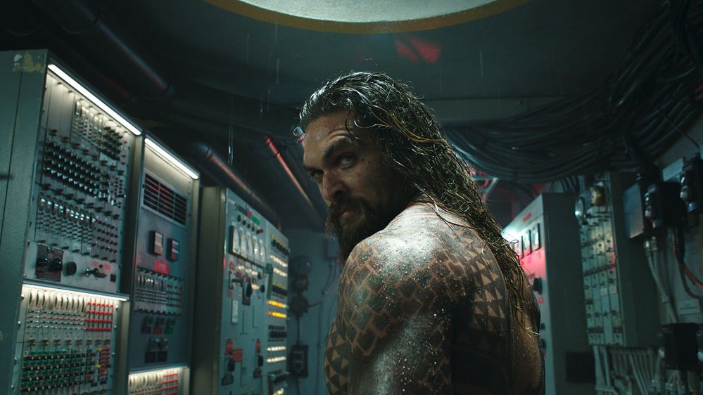 Aquaman se plaví do kin