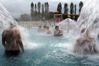 Tropy, dusno, bouřky. V týdnu bude až 34°C, meteorologové rozšířili výstrahu před požáry