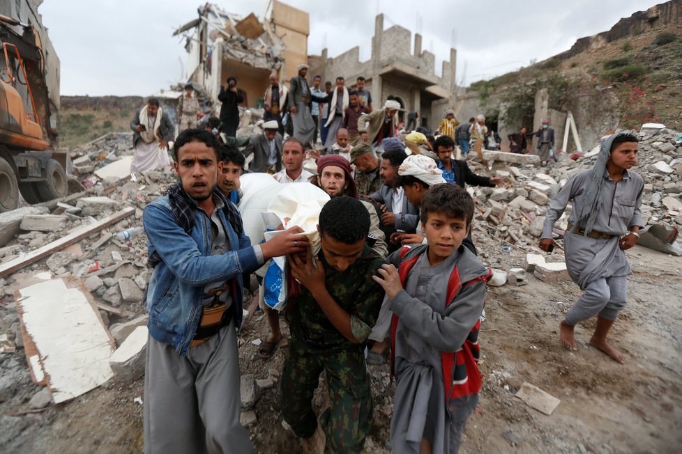 Válka v Jemenu si vyžádala tisíce obětí.