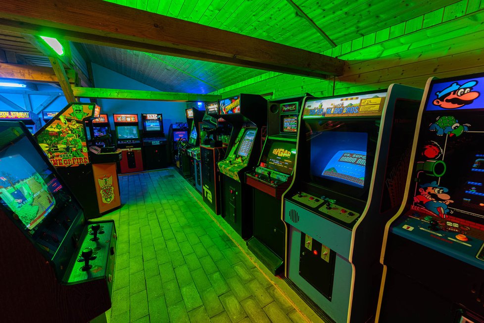 Arcade Hry v Červeném Újezdu.