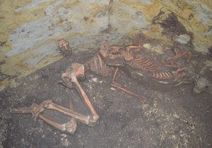 V Mutěnicích objevili archeologové ostatky zvířat, mezi kterými ležela i lidská kostra.