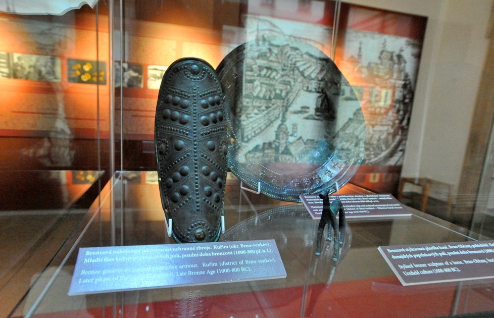 Moravské zemské muzeum v Brně představilo 10. října novou expozici, na níž vystavilo nejcennější sbírkové předměty archeologického ústavu.