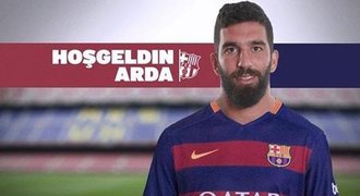 Nakupování „na tribunu“ se Barceloně po vzoru Suárez vyplatí