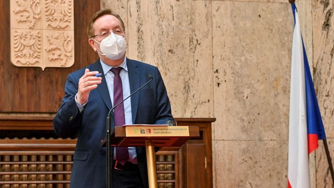 Nový ministr zdravotnictví Petr Arenberger (za ANO) vystoupil 9. dubna 2021 v Praze na brífinku k aktuální epidemické situaci