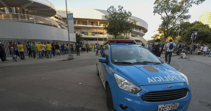 Dvojitá tragédie v rodině: Teenager (†13) umrzl v mrazáku, zdrcenou prababičku zabil infarkt