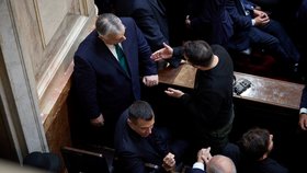 Argentinský prezident Javier Milei složil přísahu: Pogratulovat mu přiletěl i Volodymyr Zelenskyj, setkal se s Viktorem Orbánem (10.12.2023)