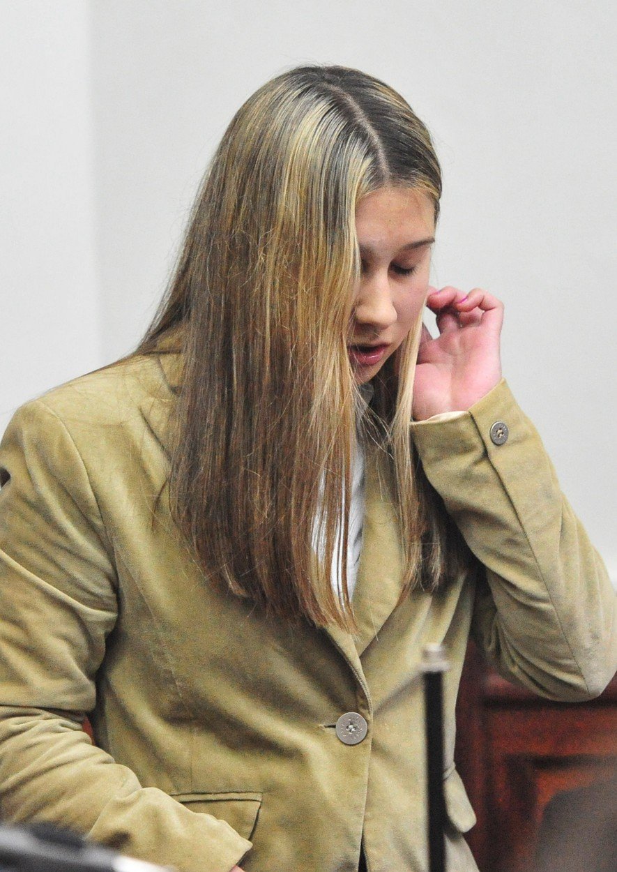 19letá dívka byla v Argentině za vraždu přítele odsouzena na doživotí