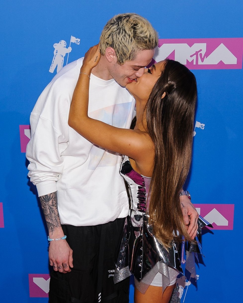 Ariana Grande a Pete Davidson