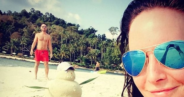 Veronika Arichteva si s manželem v Thajsku dovolenou pořádně užila.