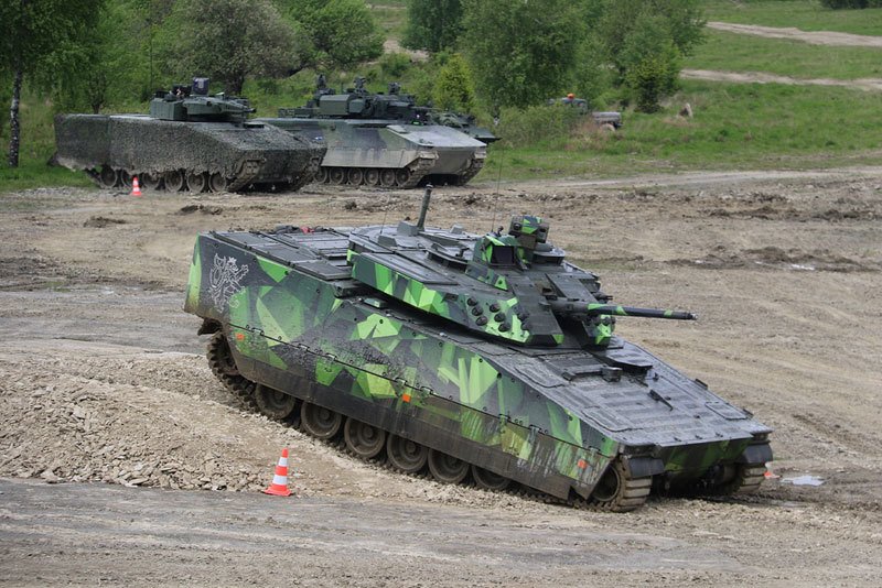 CV90