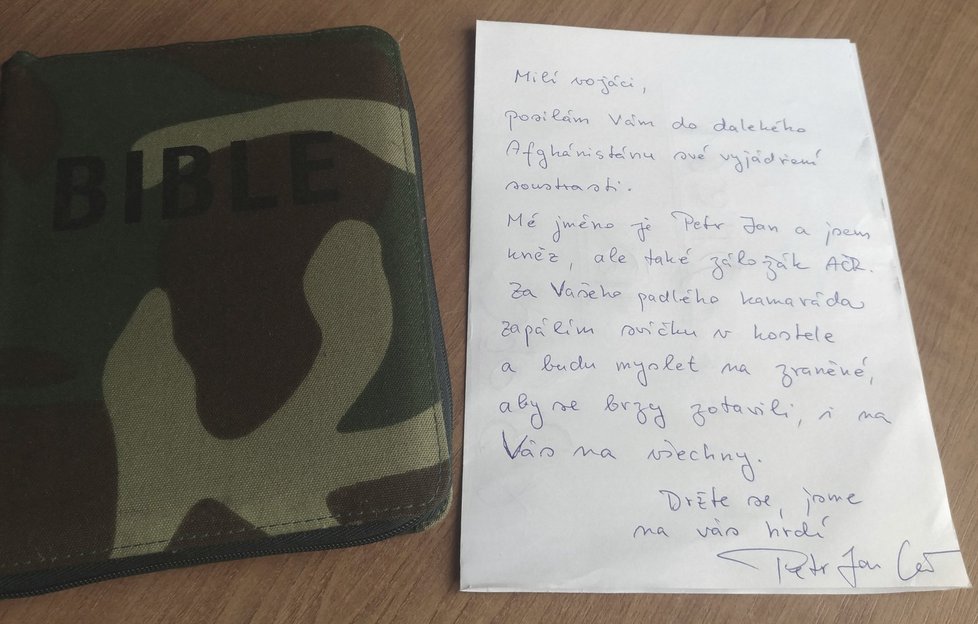 Češi poslali vojákům v Afghánistánu dojemné vzkazy.