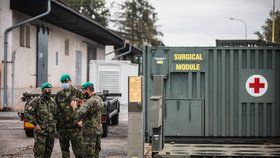 Armáda bude pomáhat bojovat s covidem v dalších nemocnicích. Vojáci dorazí i do léčeben