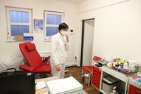 V Holešovicích otevřeli ordinaci pro chudé a bezdomovce. Zdarma tu ošetří i lidi bez pojištění nebo dokladů
