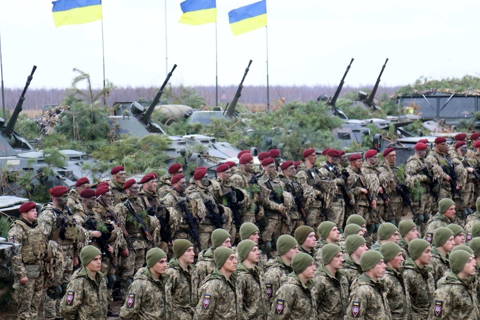 Ukrajina se připravuje na případný vojenský střet s Ruskem.