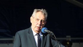 Slavnostní vojenská přísaha na Hradčanském náměstí: Prezident Miloš Zeman (27. 10. 2019)