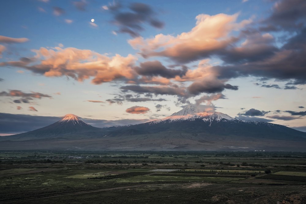 Pohled na bájnou horu Ararat
