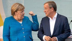 Angela Merkelová a Armin Laschet den před volbami v Cáchách (25.9.2021)