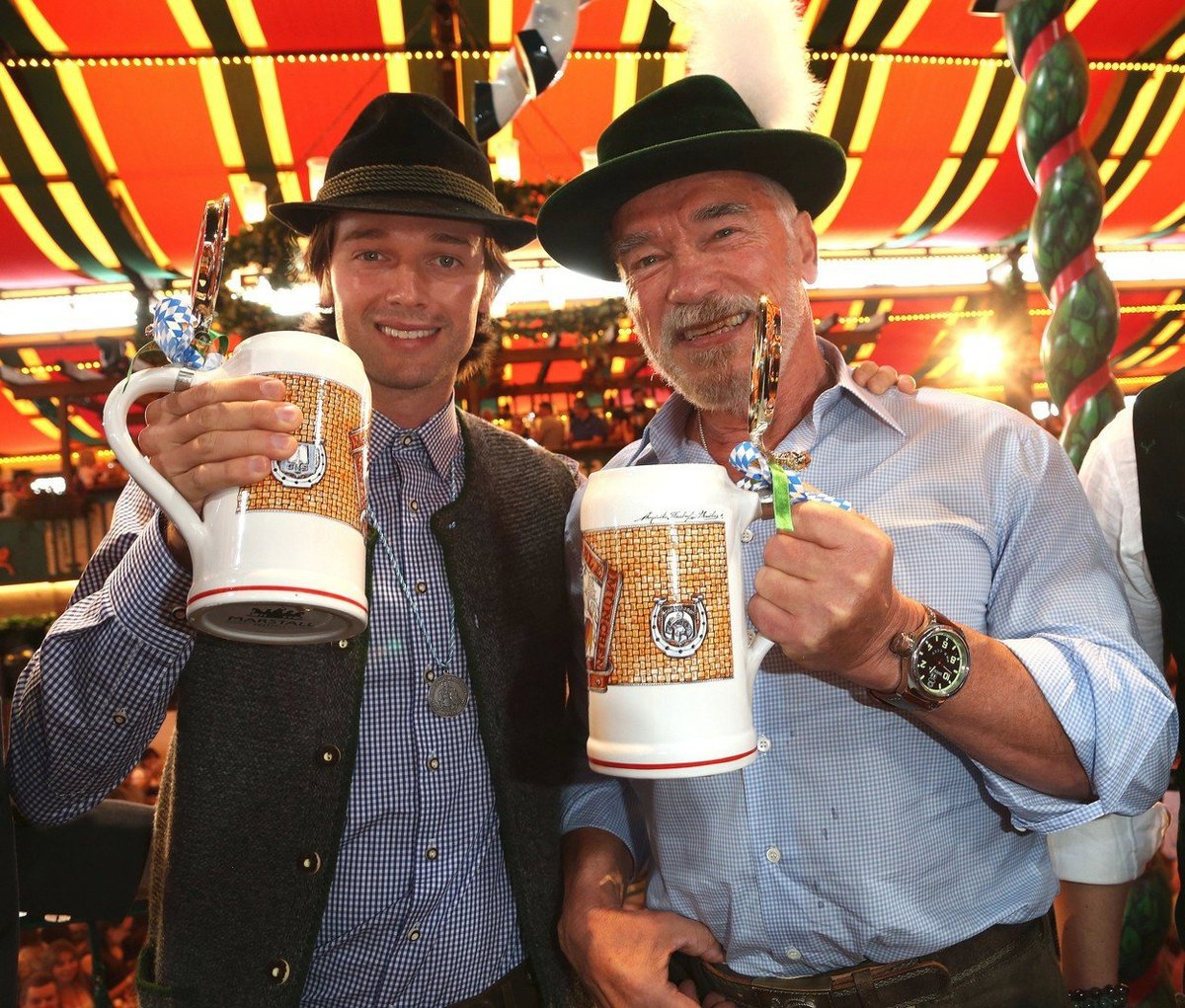 Arnold Schwarzenegger se synem Patrickem na Oktoberfestu