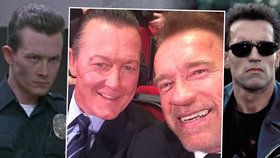Terminátoři po 25 letech: Arnold si vyfotil selfie s úhlavním nepřítelem
