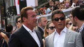 Stallone a Schwarzenegger se potkali na premiéře filmu Terminator Genisys.
