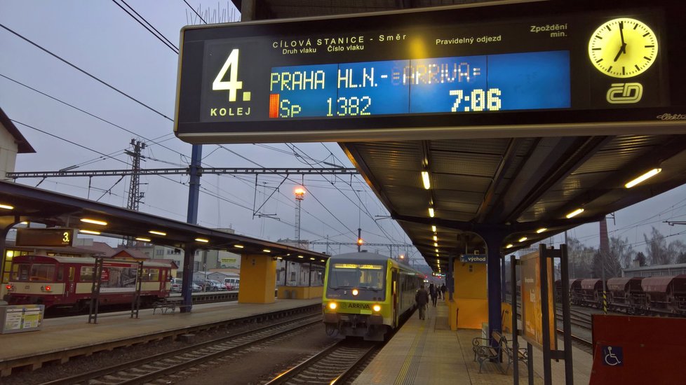 Dopravce Arriva jezdí nově mezi Prahou a Benešovem.