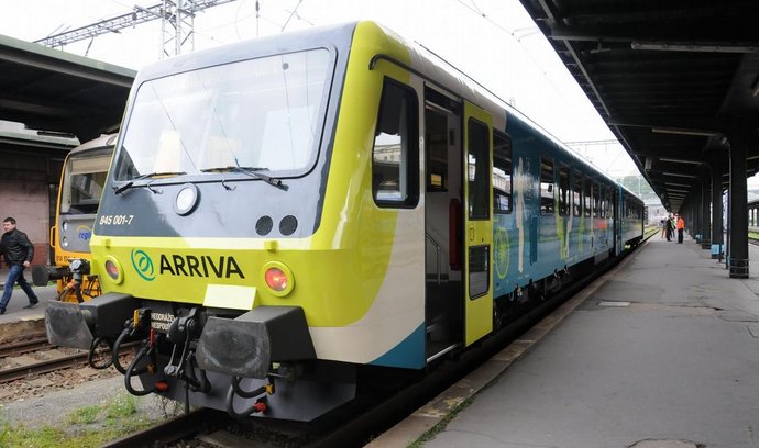 Arriva spouští linku z pražského Masarykova nádraží do Kralup nad Vltavou