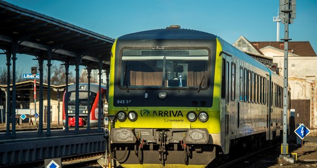 Hejtmanství došla trpělivost. Arriva bude za zpožděné vlaky platit tučnou pokutu