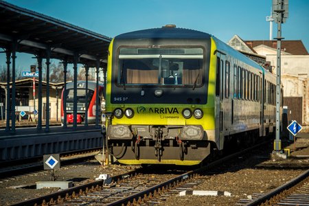 Železniční dopravu provozuje Arriva též na některých regionálních linkách v Libereckém a Zlínském kraji