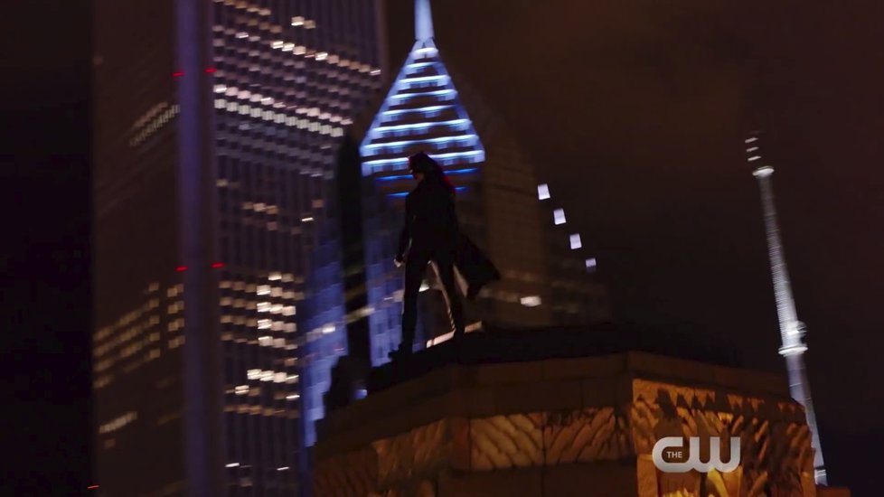 Arrowverse: Záběry z crossoveru Elseworlds