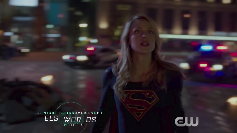 Arrowverse: Záběry z crossoveru Elseworlds