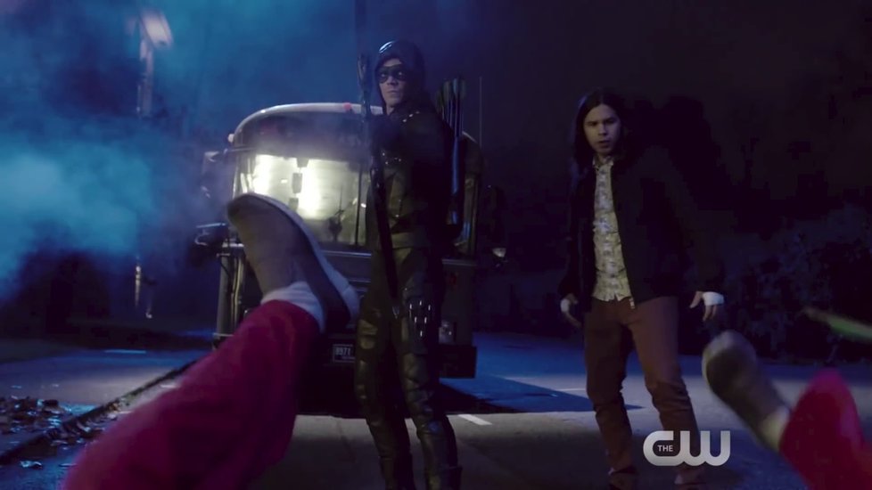 Arrowverse: Záběry z crossoveru Elseworlds