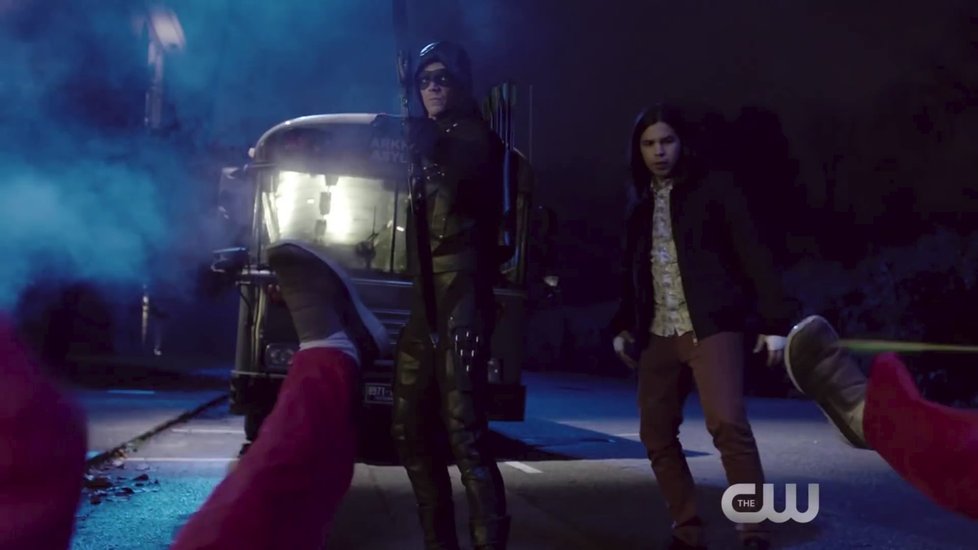 Arrowverse: Záběry z crossoveru Elseworlds