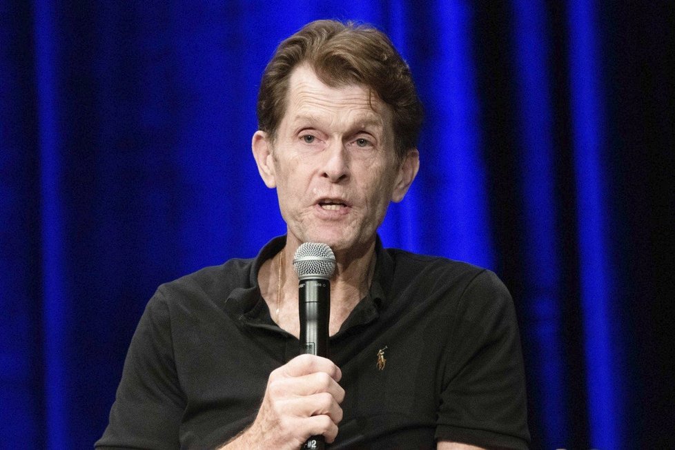 Kevin Conroy, který proslul jako hlas Batmana v jeho animovaných dobrodružstvích, si ho poprvé zahraje na vlastní kůži.