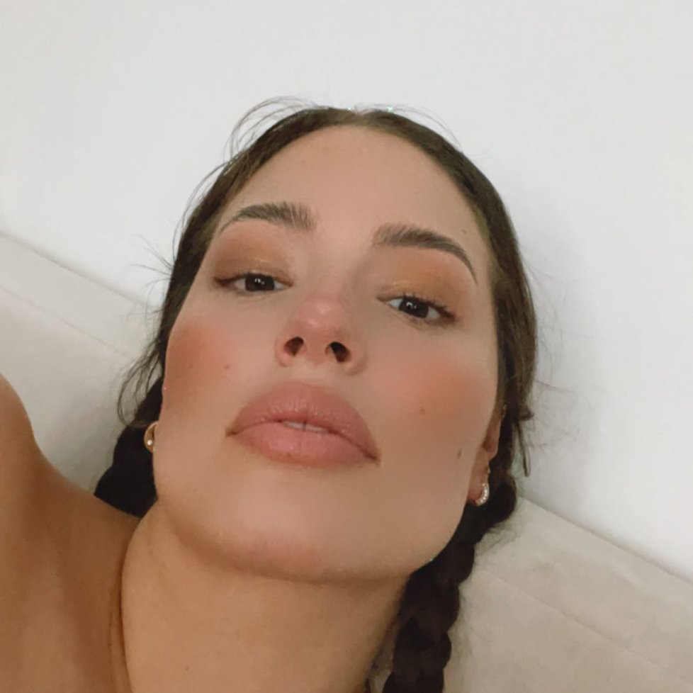 Ashley Graham sebevědomí nechybí