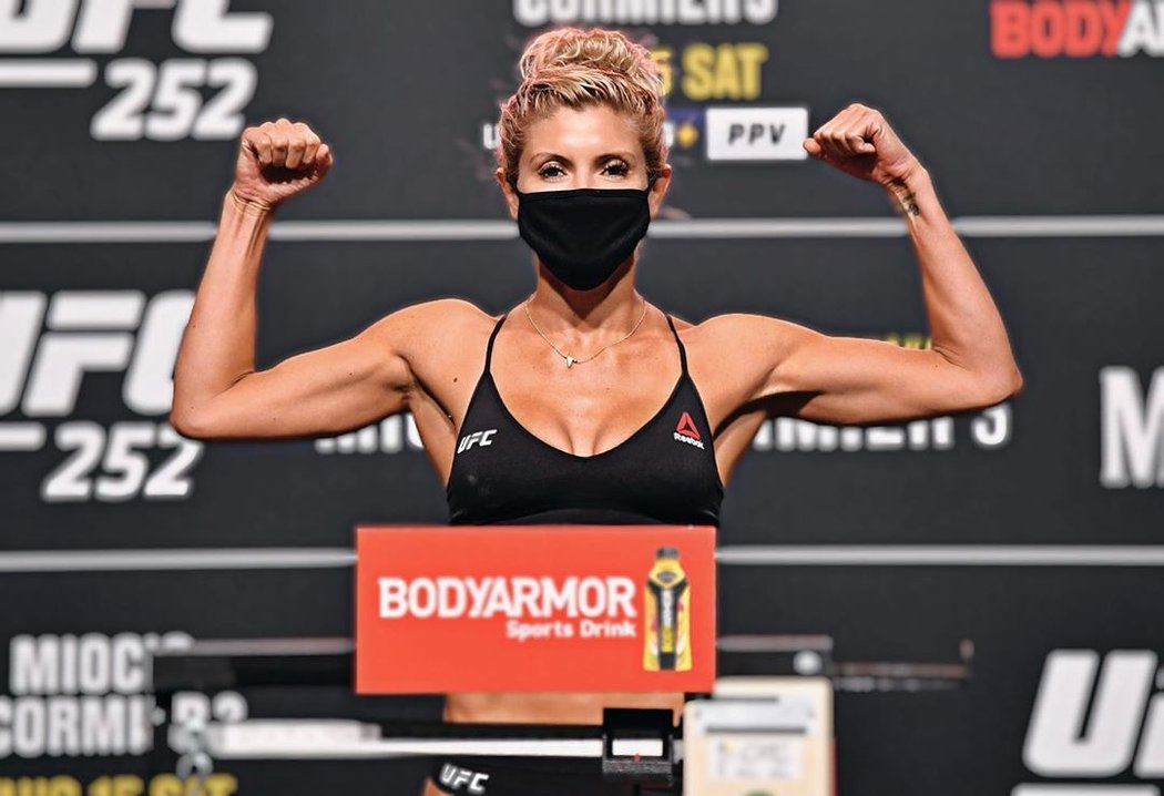 Krásná Ashley Yoderová je členkou organizace UFC