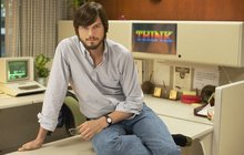 Ashton Kutcher kvůli roli Stevea Jobse skončil ve špitálu: Odrovnal si slinivku!