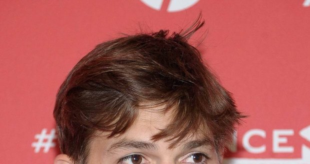Ashton Kutcher byl kvůli problémům se slinivkou odvezen do nemocnice