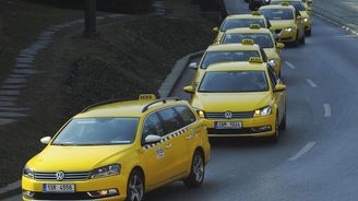  Taxikáři vyslyšeli výzvu Krnáčové, odvolali středeční protest v Praze