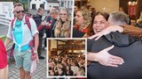 Účastníci Asia Express v obležení: Vrhlo se na ně 300 fanoušků!