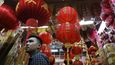 Asie se připravuje na příchod nového čínského roku. V ulicích propukají oslavy