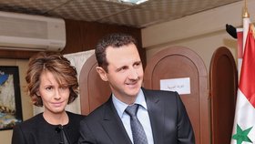 Prezident Bašár Asad s manželkou Asmou